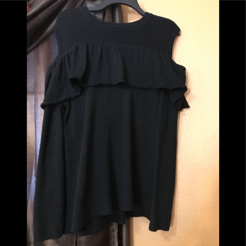 Filly Flair cold shoulder sweater with ruffles